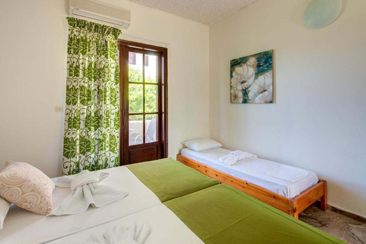 Hotel Chriselen Eleonas Esterno foto